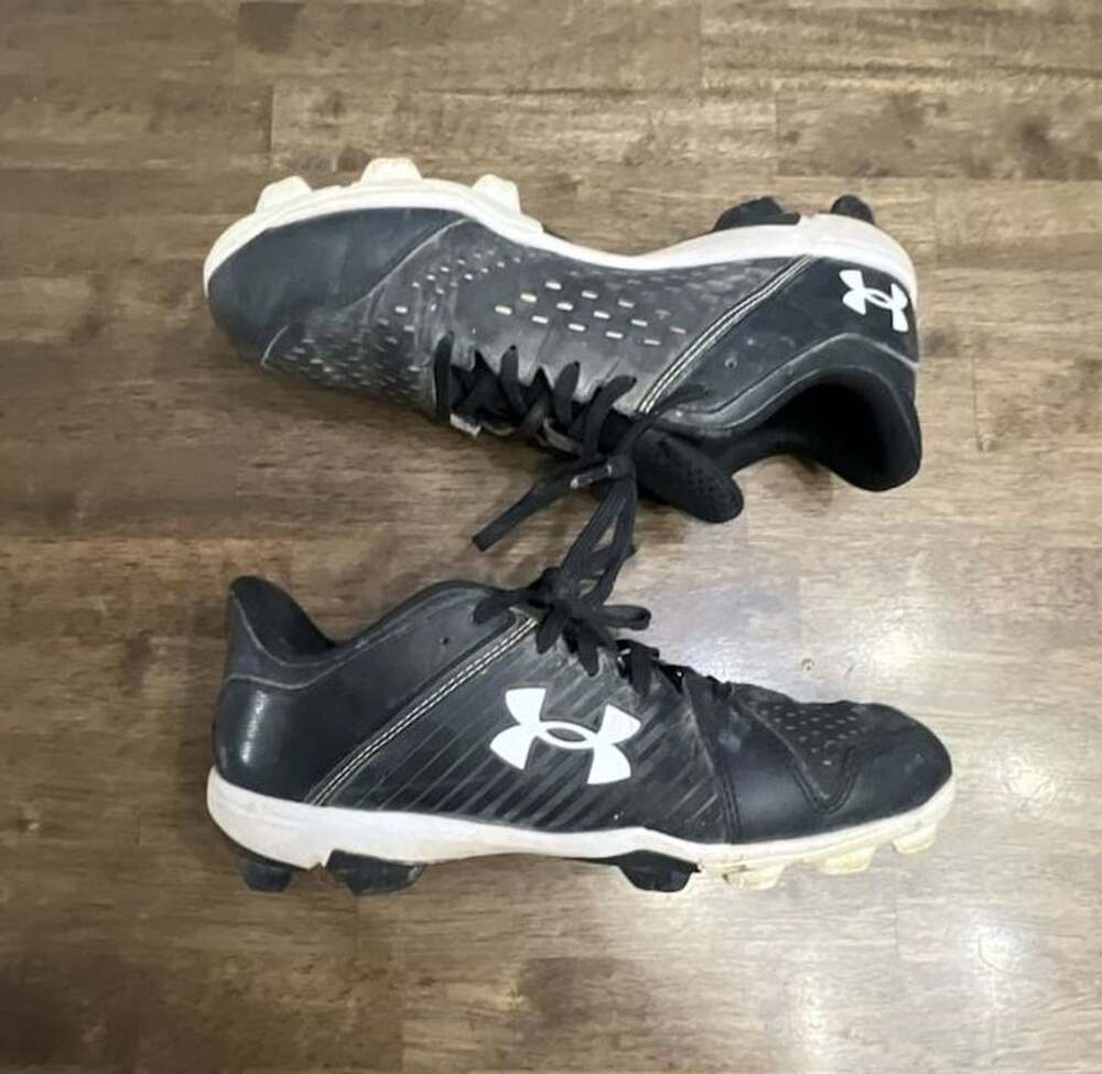 Under Armour Leadoff Low RM Black White Baseball Cleats Mens 8.5